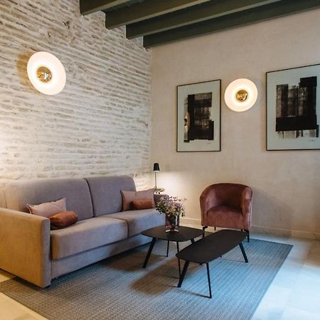 Rocio Suites Apartments Севиля Екстериор снимка