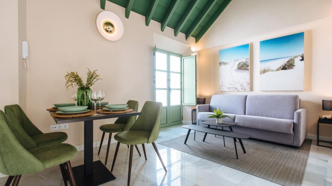Rocio Suites Apartments Севиля Екстериор снимка