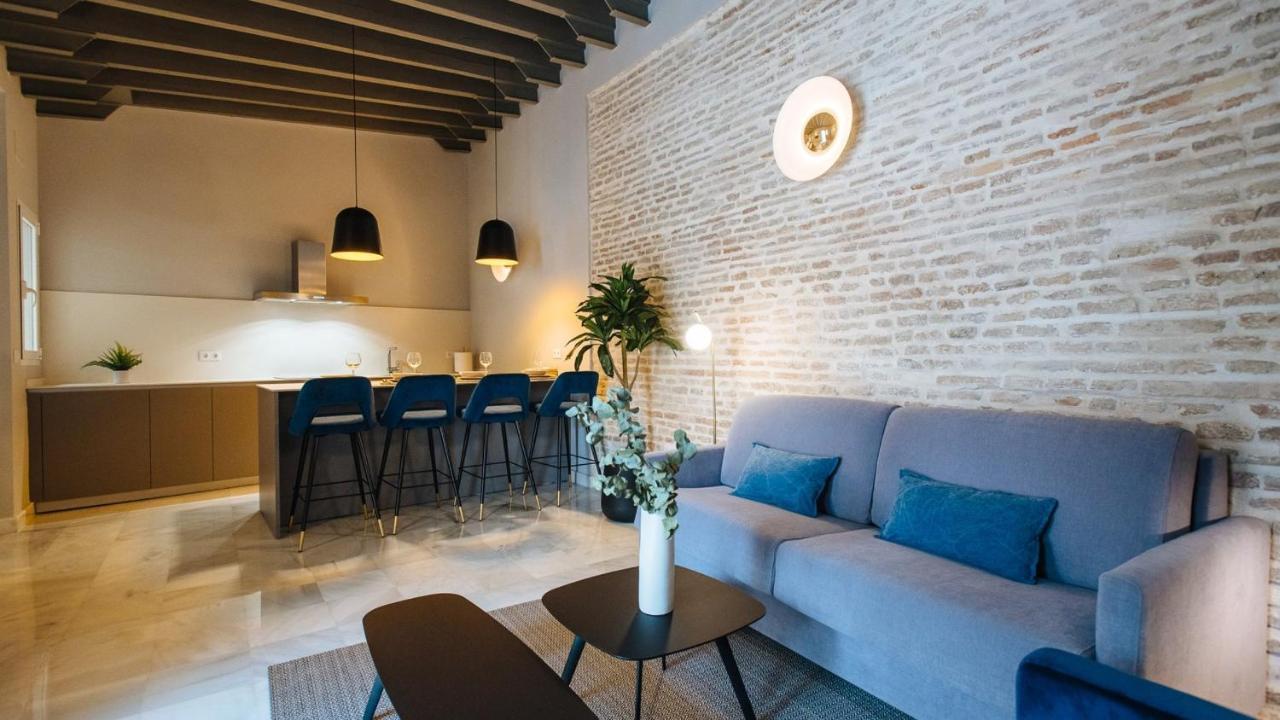 Rocio Suites Apartments Севиля Екстериор снимка