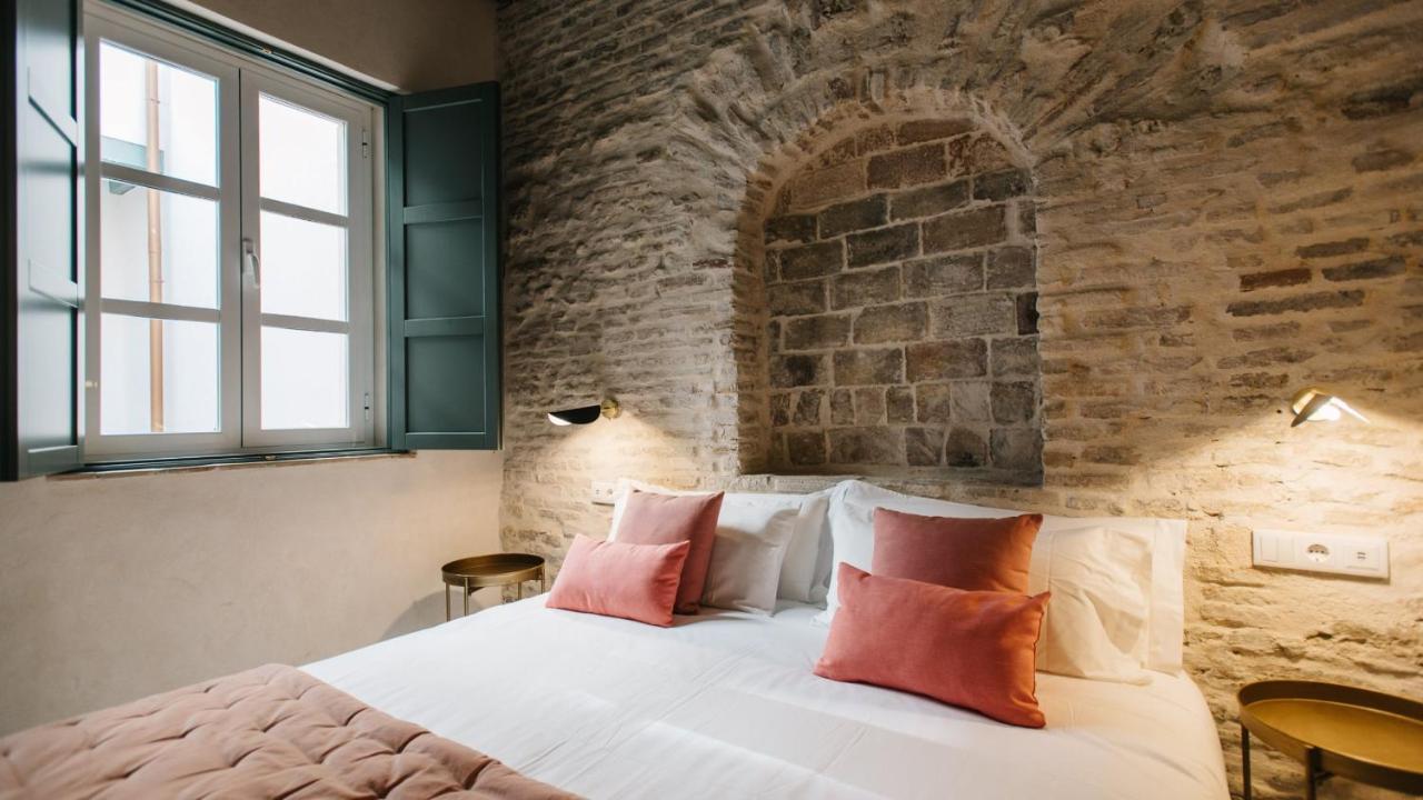 Rocio Suites Apartments Севиля Екстериор снимка