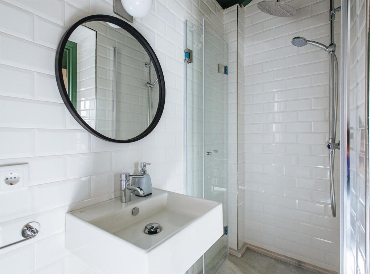 Rocio Suites Apartments Севиля Стая снимка