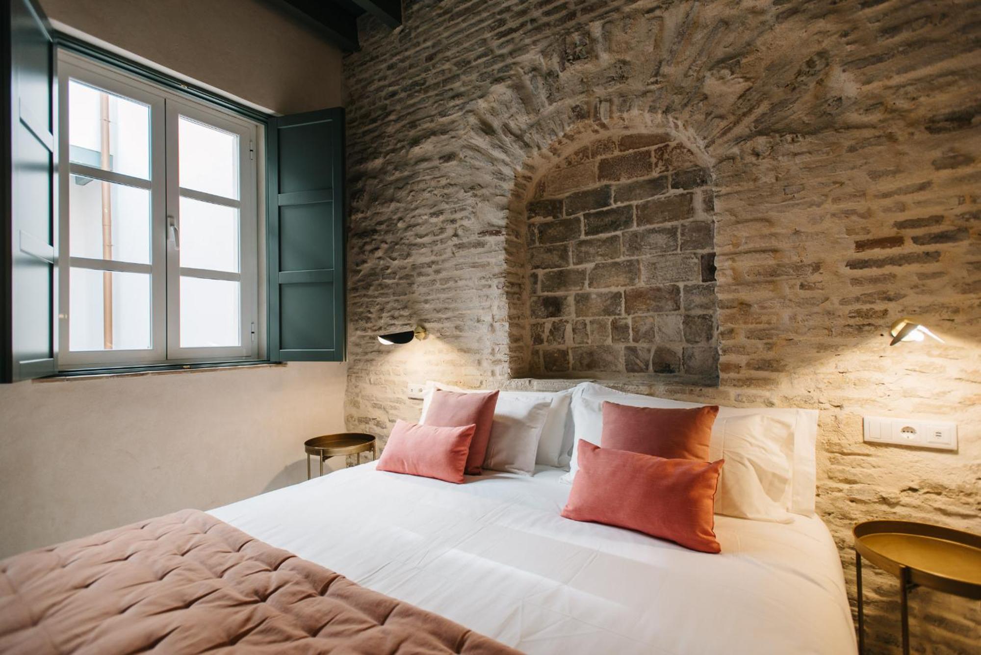 Rocio Suites Apartments Севиля Стая снимка